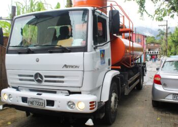 Prefeitura inicia operação rescaldo em bairros da Costa Sul, após inundações registradas no fim de semana