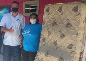 Fundo Social entrega doações de colchões a comunidade Lobo Guará do bairro Cambury