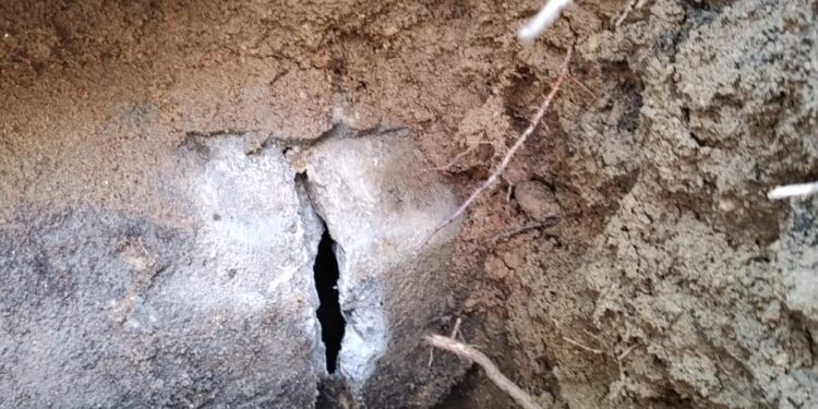 Orla da Praia Deserta passa por serviços de manutenção