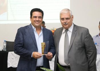 Prefeito Felipe Augusto recebe Prêmio Promotores de Desenvolvimento, do Fórum São Paulo