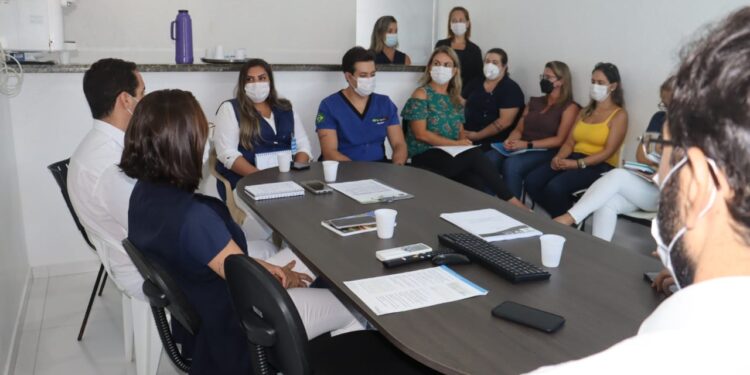 Prefeitura promove reunião com hospitais para alinhamento do plano de contingência da Dengue e Chikungunya