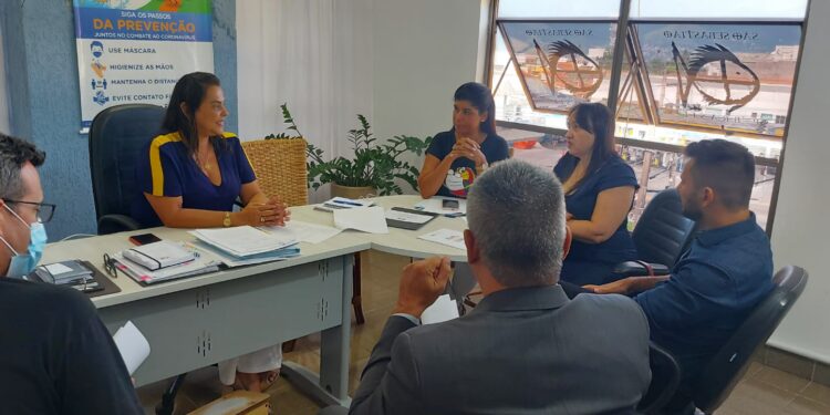 Comissão “OAB vai à Escola” e Secretaria da Educação de São Sebastião definem palestras sobre direitos do cidadão aos alunos da rede municipal