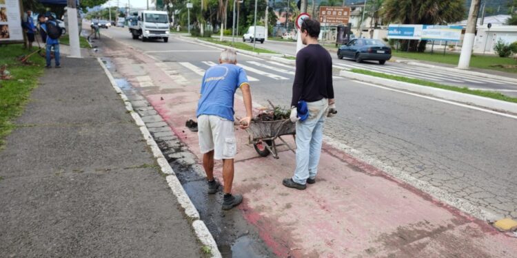 Prefeitura inicia operação rescaldo em bairros da cidade após fortes chuvas