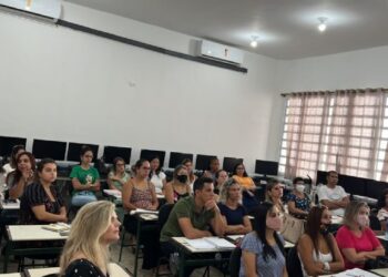 Coordenadores da Educação de São Sebastião participam de formação que incentiva a leitura nas escolas municipais