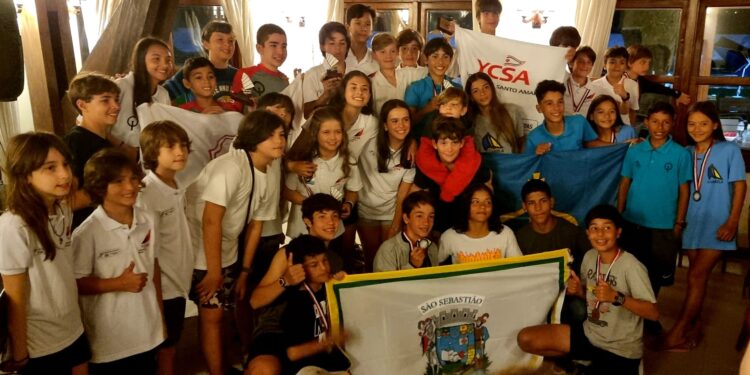 Flotinha de Vela Optmist de São Sebastião conquista pódio no Campeonato Paulista de Classe