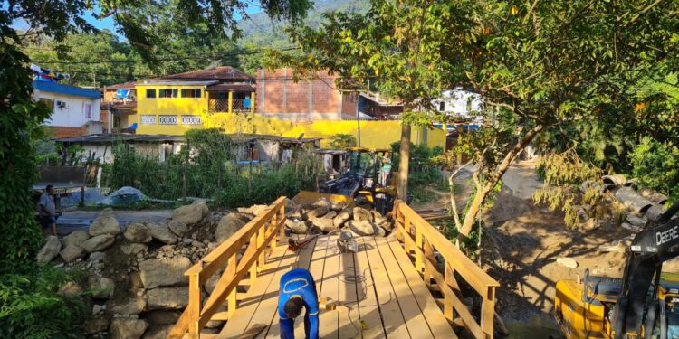 Prefeitura de São Sebastião segue realizando trabalhos de manutenção nos bairros da Costa Sul