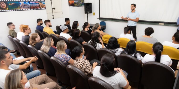 Jornalista argentino participa de press trip em São Sebastião