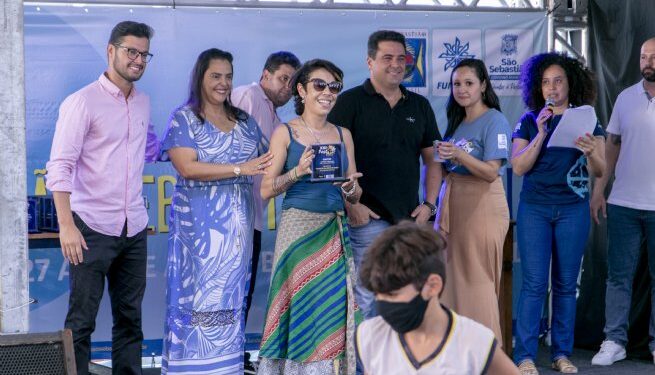 Prefeitura premia alunos da rede municipal de ensino no encerramento do 13° Festival de Teatro Estudantil de São Sebastião