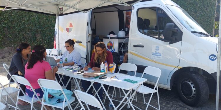 Prefeitura de São Sebastião leva informações sobre benefícios sociais aos moradores de Cambury