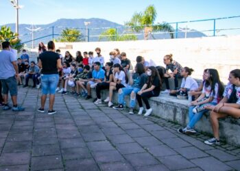 Com integração de disciplinas alunos da rede municipal de ensino realizam atividades com foco na convivência “Diga Sim Para a Paz”