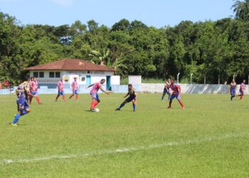Fim de semana esportivo agitou campos da Costa Sul