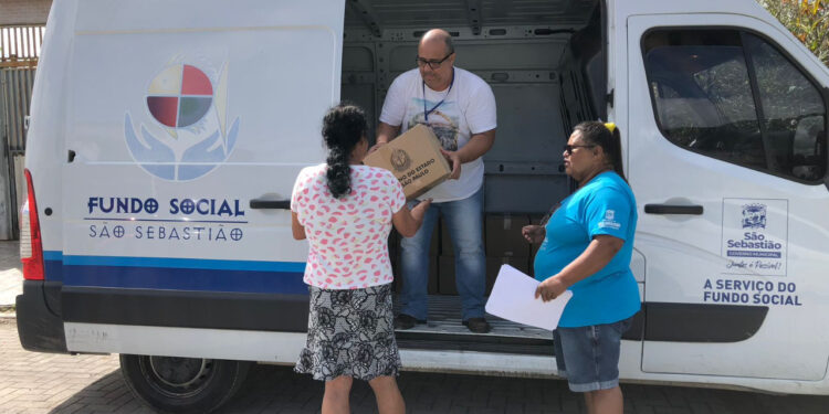 Jaraguá e Parque Saveiro recebem doações de cestas básicas do Fundo Social