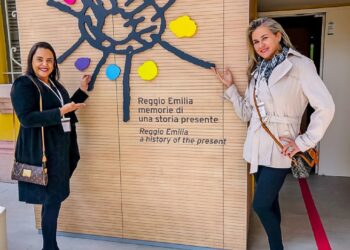 Profissionais da rede de ensino aprofundam conhecimentos sobre a abordagem Reggio Emiliana Itália