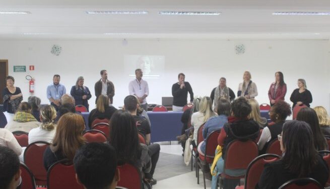 Profissionais são homenageados em evento em comemoração à Semana da Enfermagem