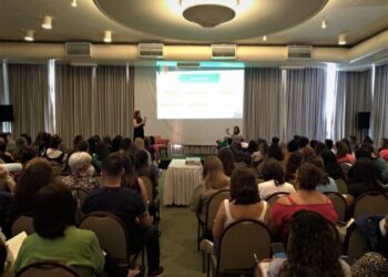 São Sebastião participa de encontros formativos do Currículo em Ação para as Redes Municipais