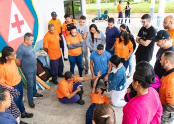 Defesa Civil realiza treinamento sobre Atendimento Pré-Hospitalar e Resgate Veicular   