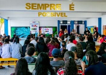 Alunos da EM Prof. Antonio Luiz Monteiro participam de bate-papo sobre Bullying