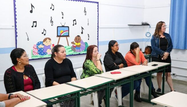 Alunos da EJA recebem palestra sobre sustentabilidade em alusão à Semana Mundial do Meio Ambiente