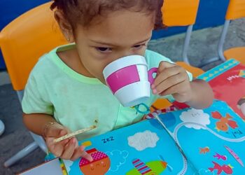 Creche Gabriel Almeida Teixeira Lobo realiza chá literário com foco no incentivo à leitura