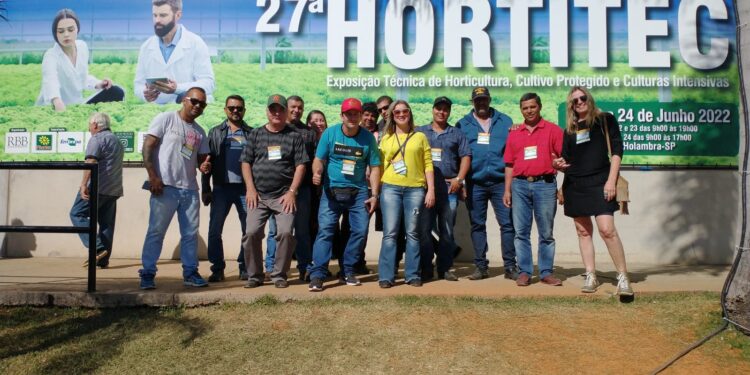 Servidores públicos municipais e agricultores sebastianenses participam da 27ª Hortitec