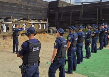 Policiais Municipais que concluíram curso de Instrutor de Armamento e Tiro deram treinamento a 46 policiais da corporação