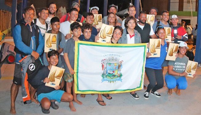 Atleta de São Sebastião é campeão geral da categoria Laser na 49ª Semana Internacional de Vela de Ilhabela