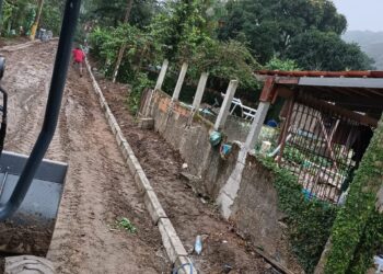 Prefeitura realiza mutirão de pavimentação em Maresias