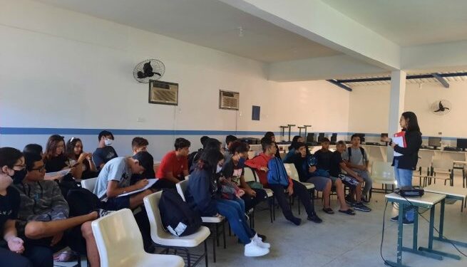 Projeto Mulheres de Todos os Tempos é trabalhado na EM Prof.º Walfrido Maciel Monteiro no Morro do Abrigo   