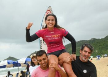 Atletas sebastianenses ganham ouro nos Jogos Panamericanos de Surf no Panamá
