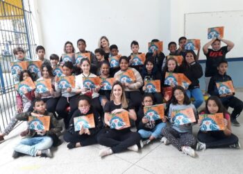 Manhãs de autógrafos com a autora Janaina de Figueiredo seguem nas escolas