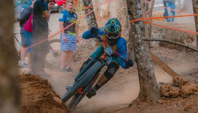 Atleta sebastianense participa das quartas de final do Desafio de Downhill 4x – Rei e Rainha da Montanha
