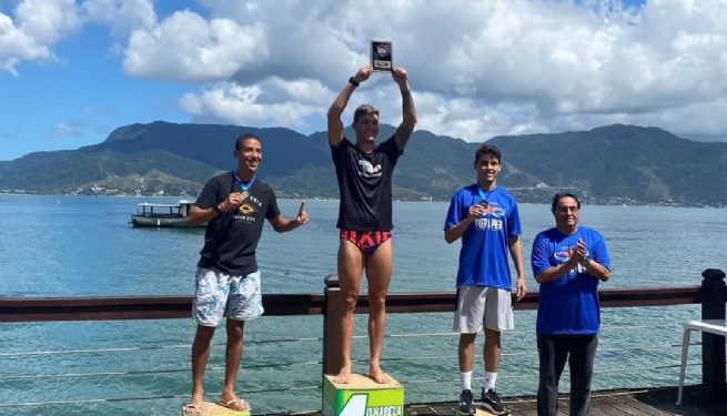 Nadador sebastianense conquista 3º lugar no Píer à Píer em Ilhabela