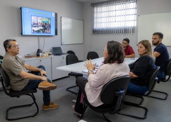 Servidores de Ilhabela conhecem Escola de Governo e Gestão da Prefeitura de São Sebastião para implementação no município