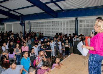 Prefeitura inicia entrega de medalhas dos Jogos Interescolares nas escolas