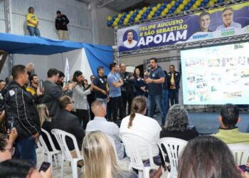 Prefeito de São Sebastião Felipe Augusto reúne apoiadores da campanha eleitoral   