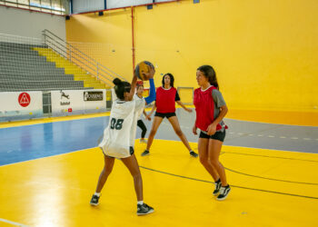 Escolas de Barra do Una, Maresias e Topolândia são campeãs do basquete nos Jogos Interescolares