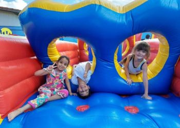 Escolas de São Sebastião promovem festividades para as crianças