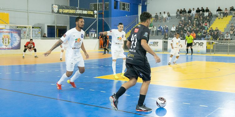 Retorno do 10º Campeonato Lisfuts Band tem vitórias do Santa Cruz e dos Amigos FC