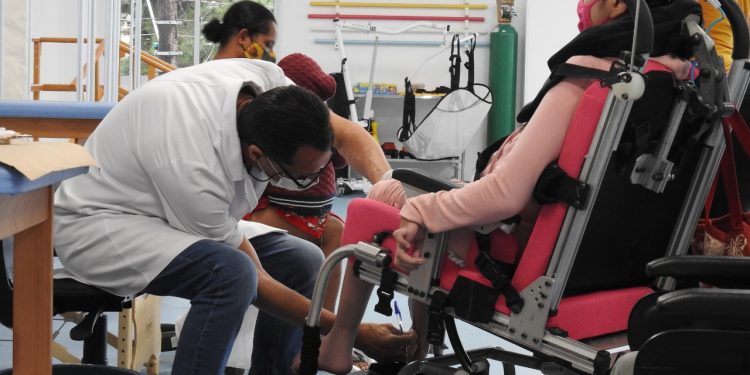 Prefeitura realiza mutirão de avaliações para fornecimento de equipamentos de tecnologia assistiva a pessoas com deficiência