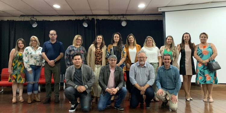 Equipe do Serviço Especializado de Abordagem Social participa do 4º Fórum População de Rua