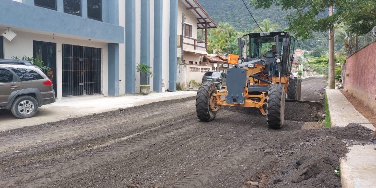 Prefeitura de São Sebastião realiza serviço de perenização em Maresias