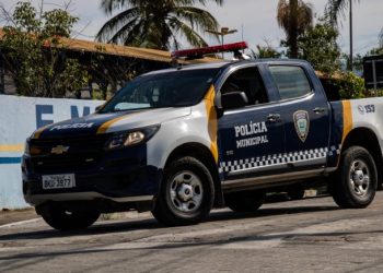 Polícia Municipal prende mulher com a ajuda de câmeras do COI por furto de celular em Unidade de Saúde da Família