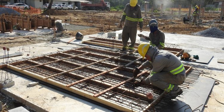 Prefeitura realiza visita técnica à obra de construção da ETE em Maresias pela Sabesp