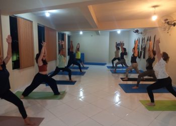 Mais de 60 alunos integram o projeto ‘Yoga para Todos’