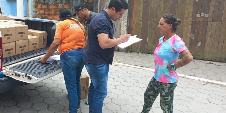 Vilas Pantanal e Paraná recebem ação solidária do Fundo Social