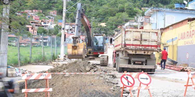 Prefeitura inicia interdição da Rua Benedito Pedro dos Santos no Itatinga para realização de obras de drenagem e pavimentação