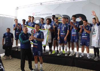 Time de voleibol de São Sebastião conquista vice na Taça Paraná
