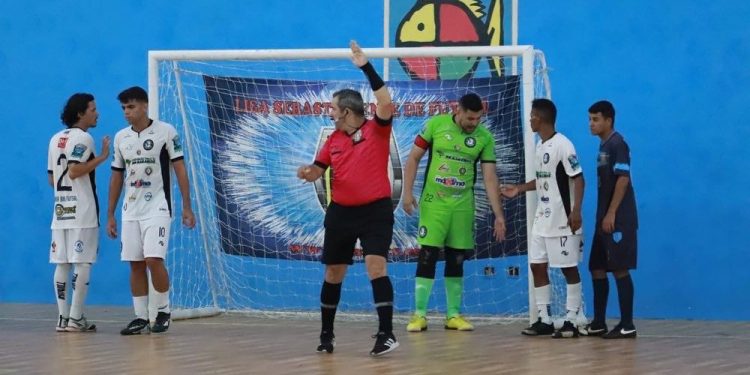 Tuka Bike e Ki-Fogo masculino se garantem nas semifinais do Campeonato Lisfuts Band