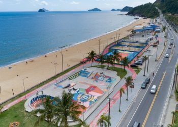 Prefeitura entrega obra de urbanização da Praça Pôr do Sol e da orla da praia de Boiçucanga
