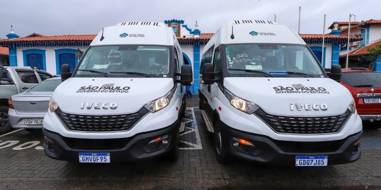 Prefeitura recebe duas vans do programa Cidade Acessível do Governo de São Paulo